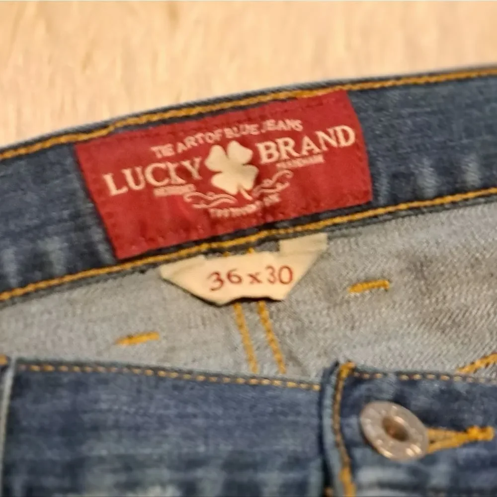 Lucky Brand 361‎ Vintage Straight Jeans (B02)